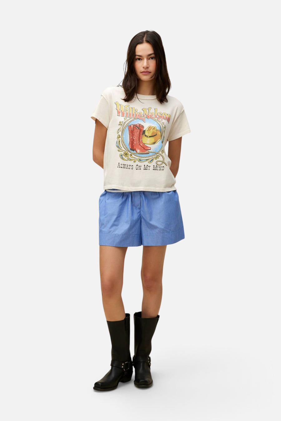 Daydreamer LA Willie Nelson Paisley Reverse Girlfriend Tee – detail