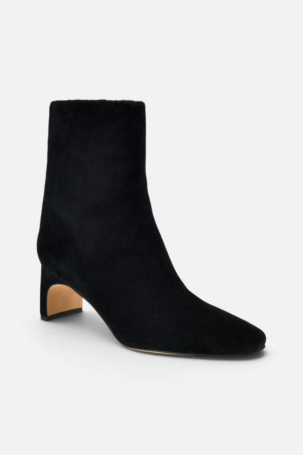 Dolce Vita Bennet Booties in Onyx Suede