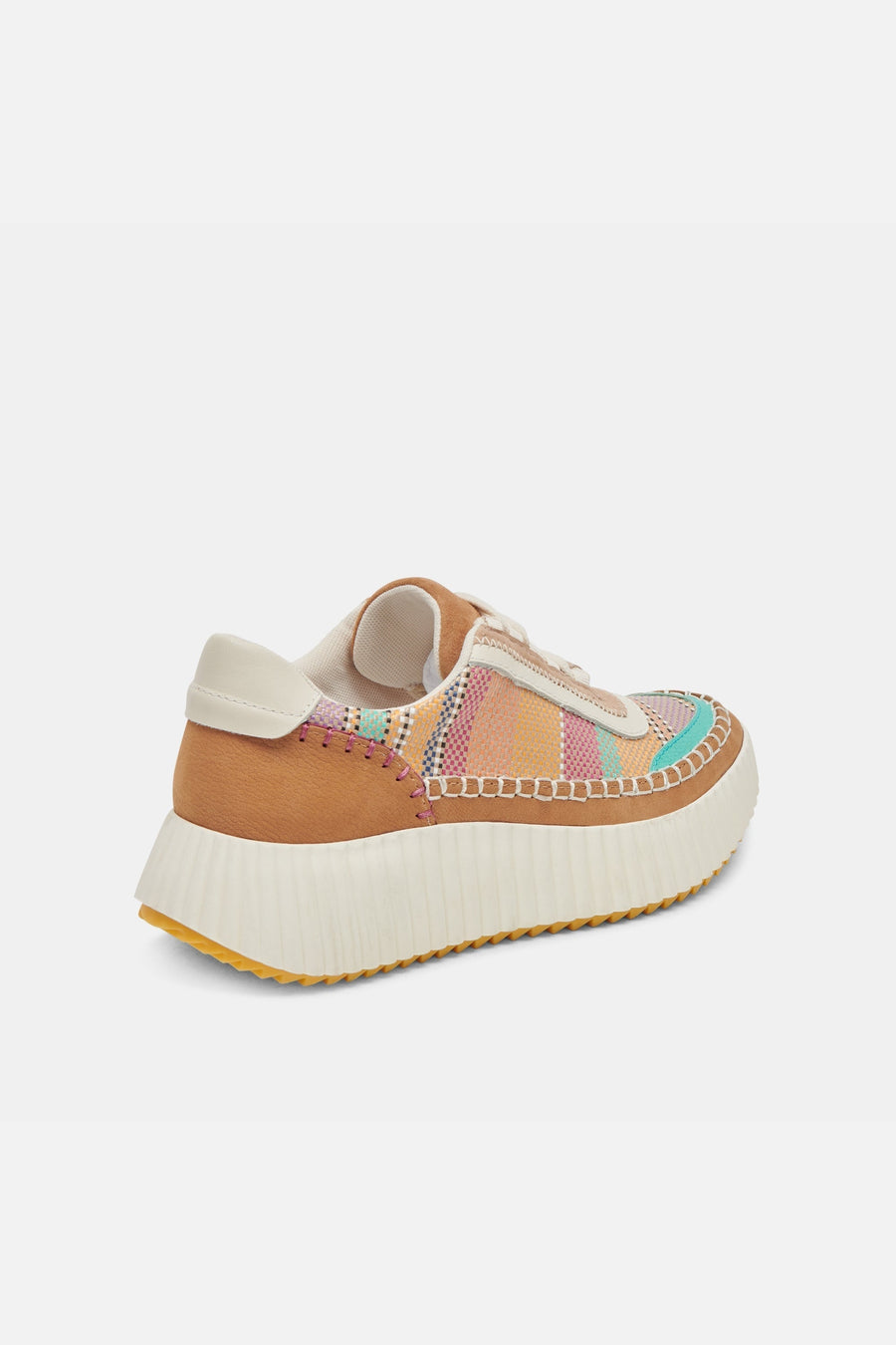 Dolce Vita Dolen Sneakers in Tan Multi Raffia – detail