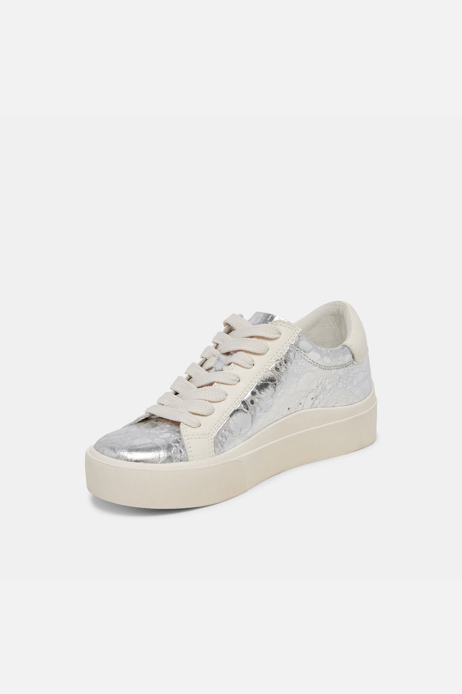 Dolce Vita Zayn 360 Sneakers in Silver Distressed Leather – detail
