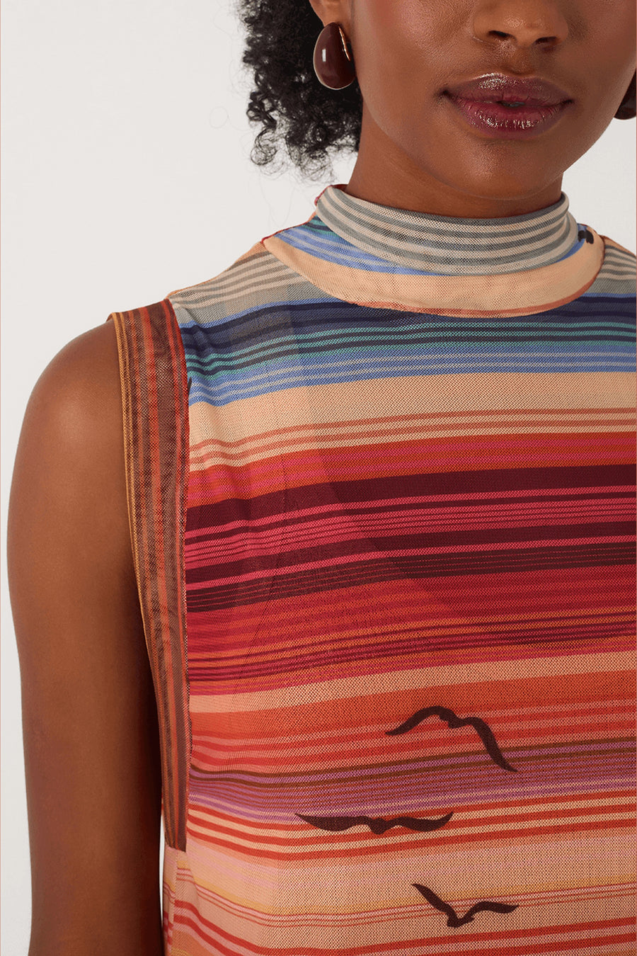 Dress To Arpoador High Neck Sleeveless Tulle Maxi Dress in Multicolor – detail