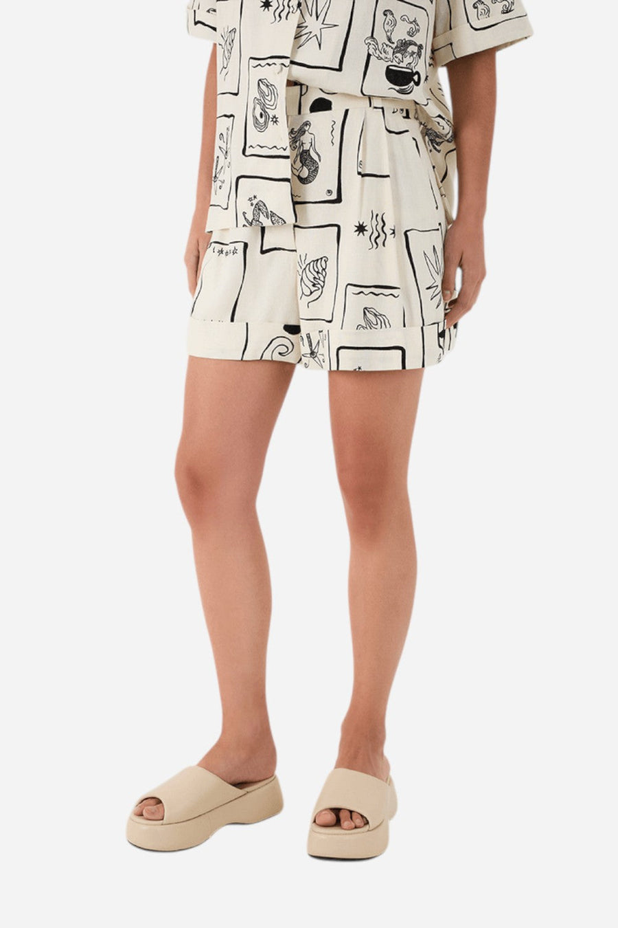 Dress To Bermuda Lara Print Shorts – front view