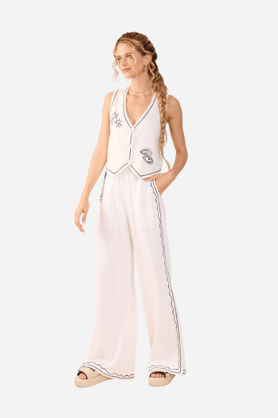 Dress To Lara Embroidered Trousers – side view