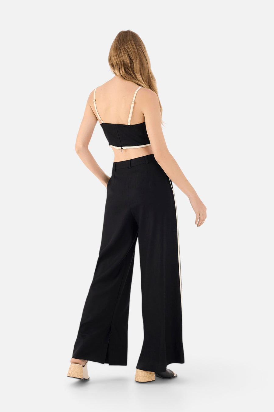 Dress To Linen Piping Pants in Black – detail