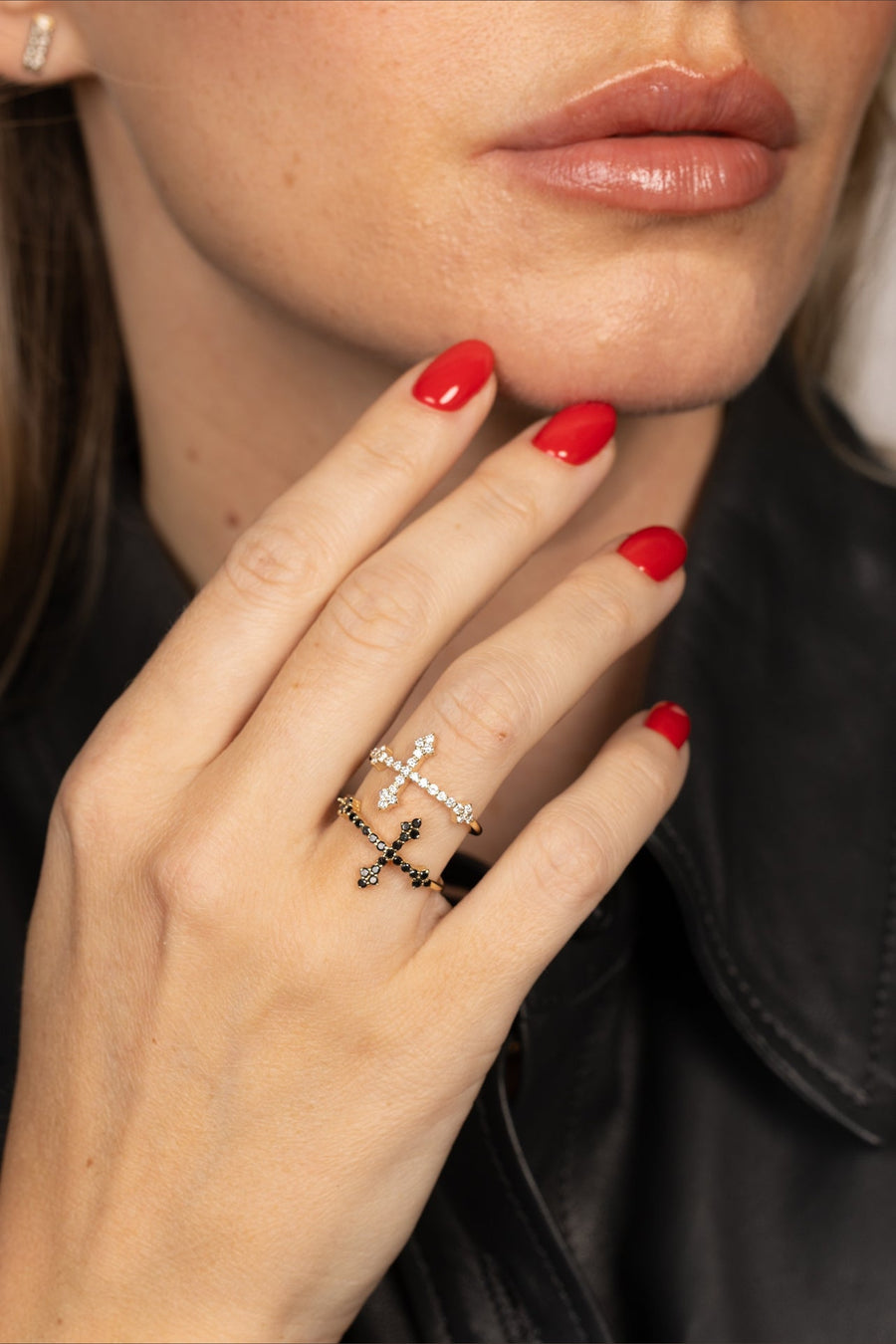 Dru Fine Jewelry Black Diamond Cross Your Fingers Ring – on model