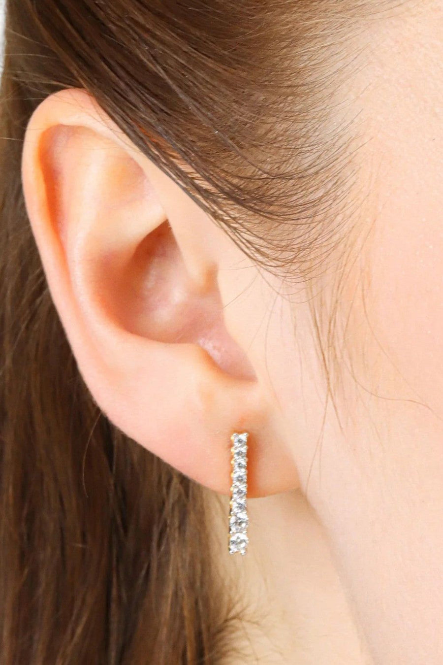 Ella Stein Lab-Grown Ascent Bar Stud Earrings – detail