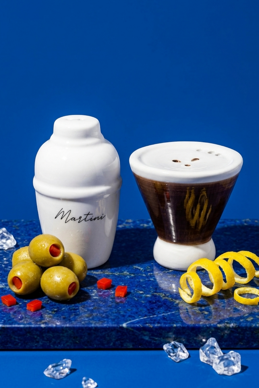 Espresso Martini Salt & Pepper Shaker – detail