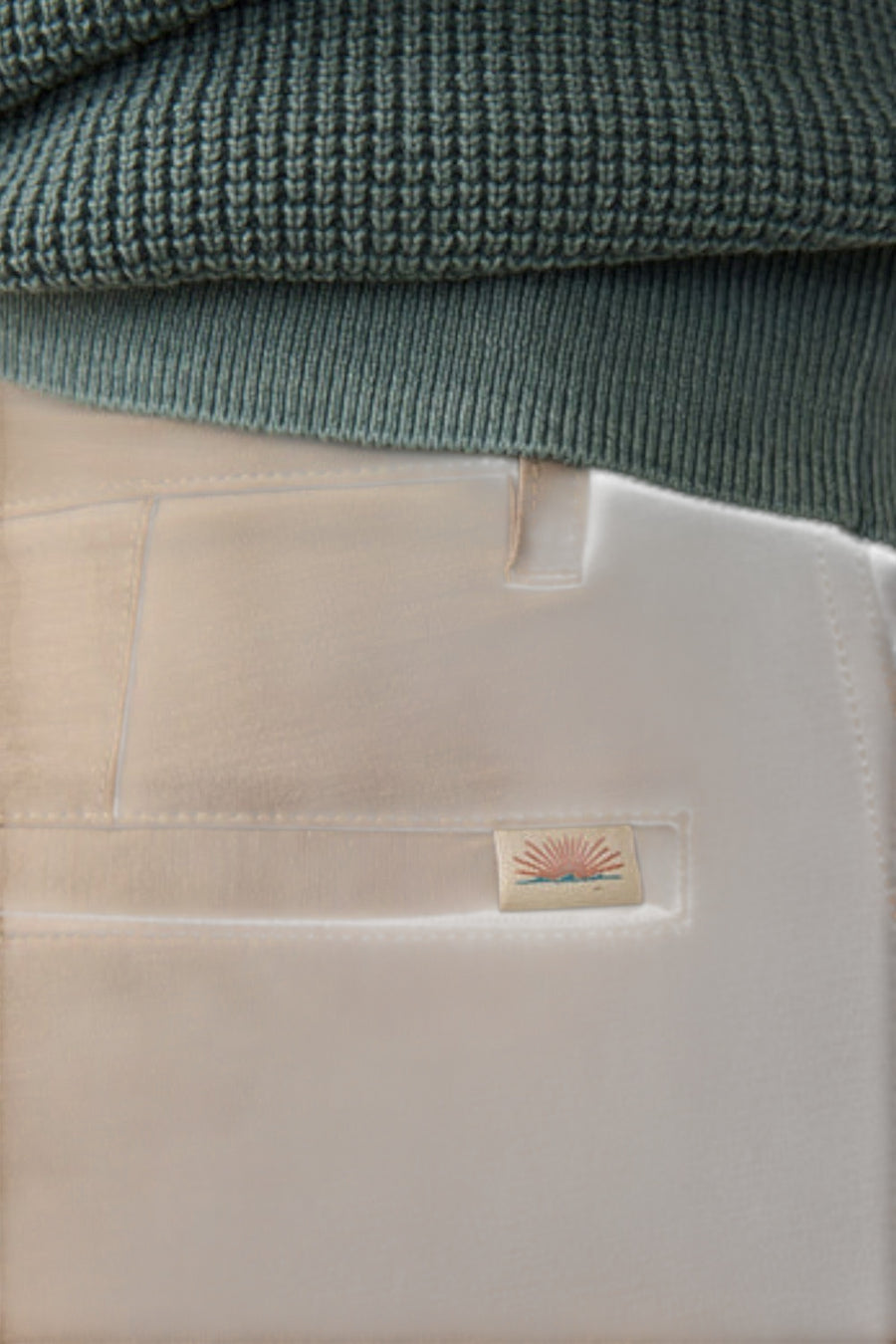 Faherty All Day™ Short 2.0 (7") in Khaki – detail