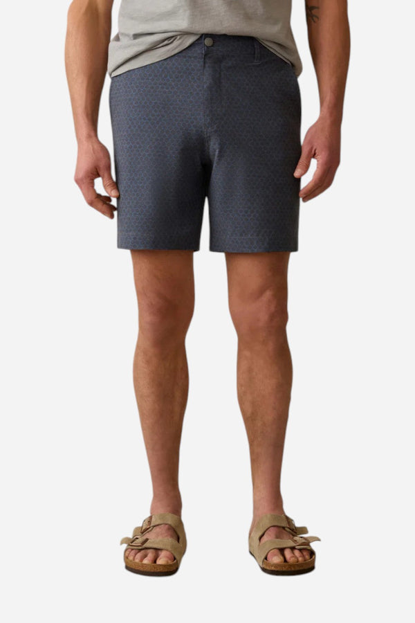 Faherty All Day Short 2.0 (7") in Midnight Fishscale