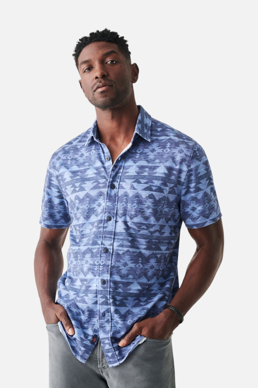 Faherty Doug Good Feather Short Sleeve Knit Seasons Shirt in Six Rivers Sky – side view