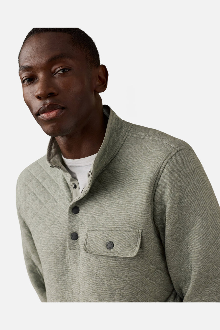 Faherty Epic Quilted Fleece Pullover in Pine Rock Heather – flat lay