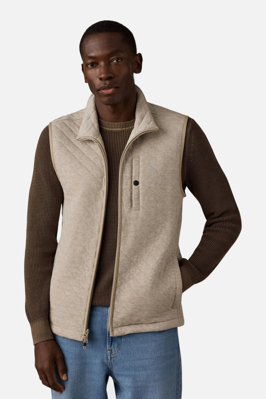 Faherty Epic Quilted Fleece Vest in Oatmeal Melange – on model