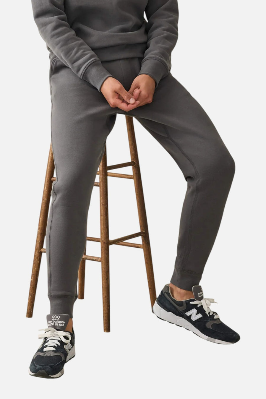 Faherty Men's High Standard Fleece Sweatpant in Mountain Black – on model