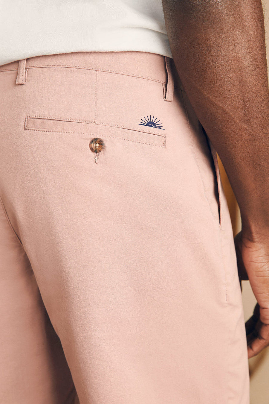 Faherty Movement Chino Short 8" in Spring Quartz – detail