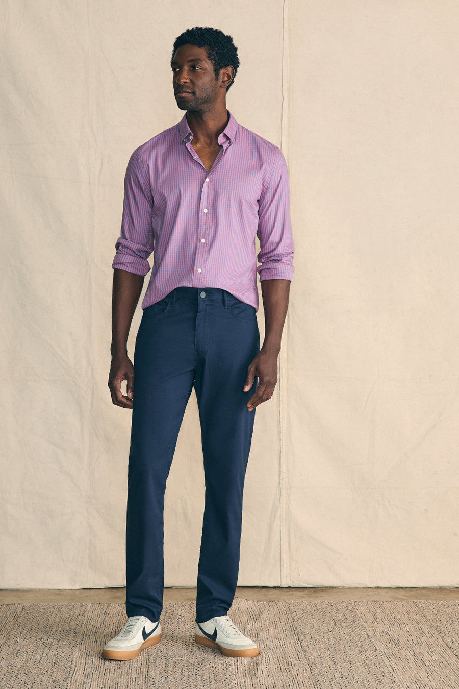 Faherty Movement Shirt in Blue Rose Gingham – side view