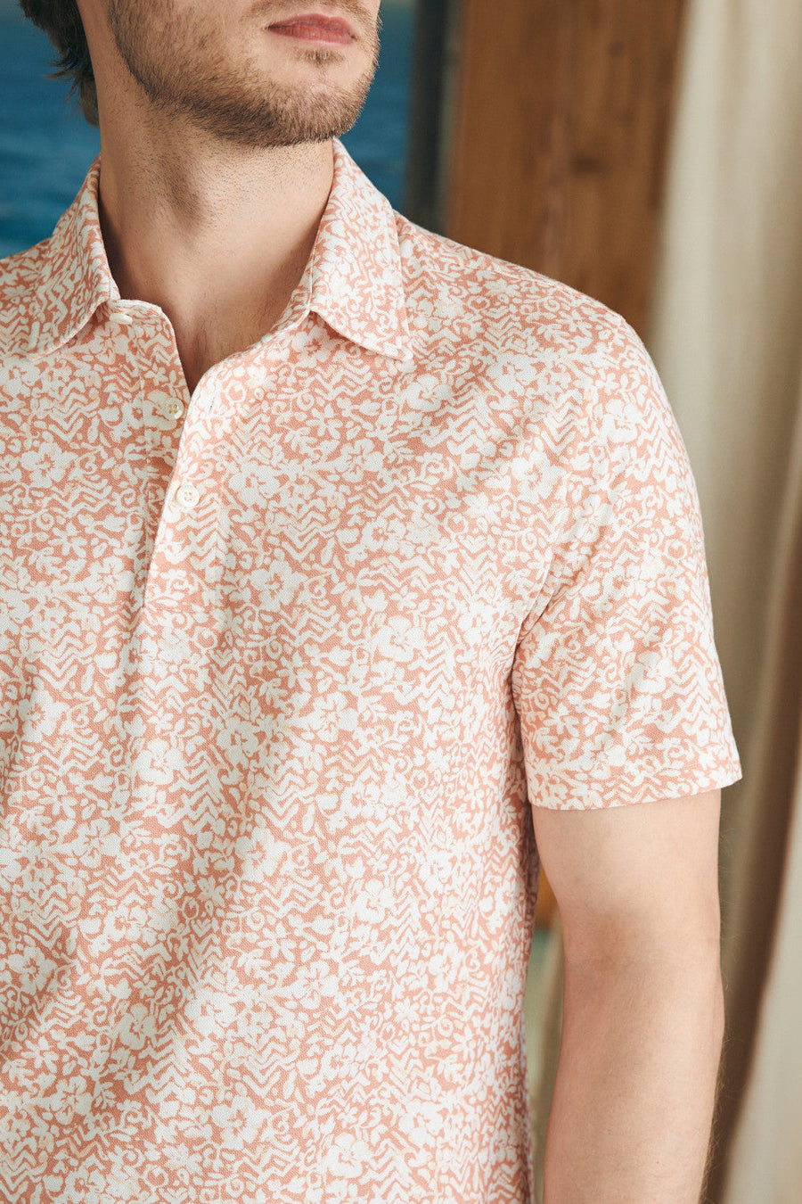 Faherty Movement Short-Sleeve Pique Polo Shirt in Hilo Rose Floral Print – back view