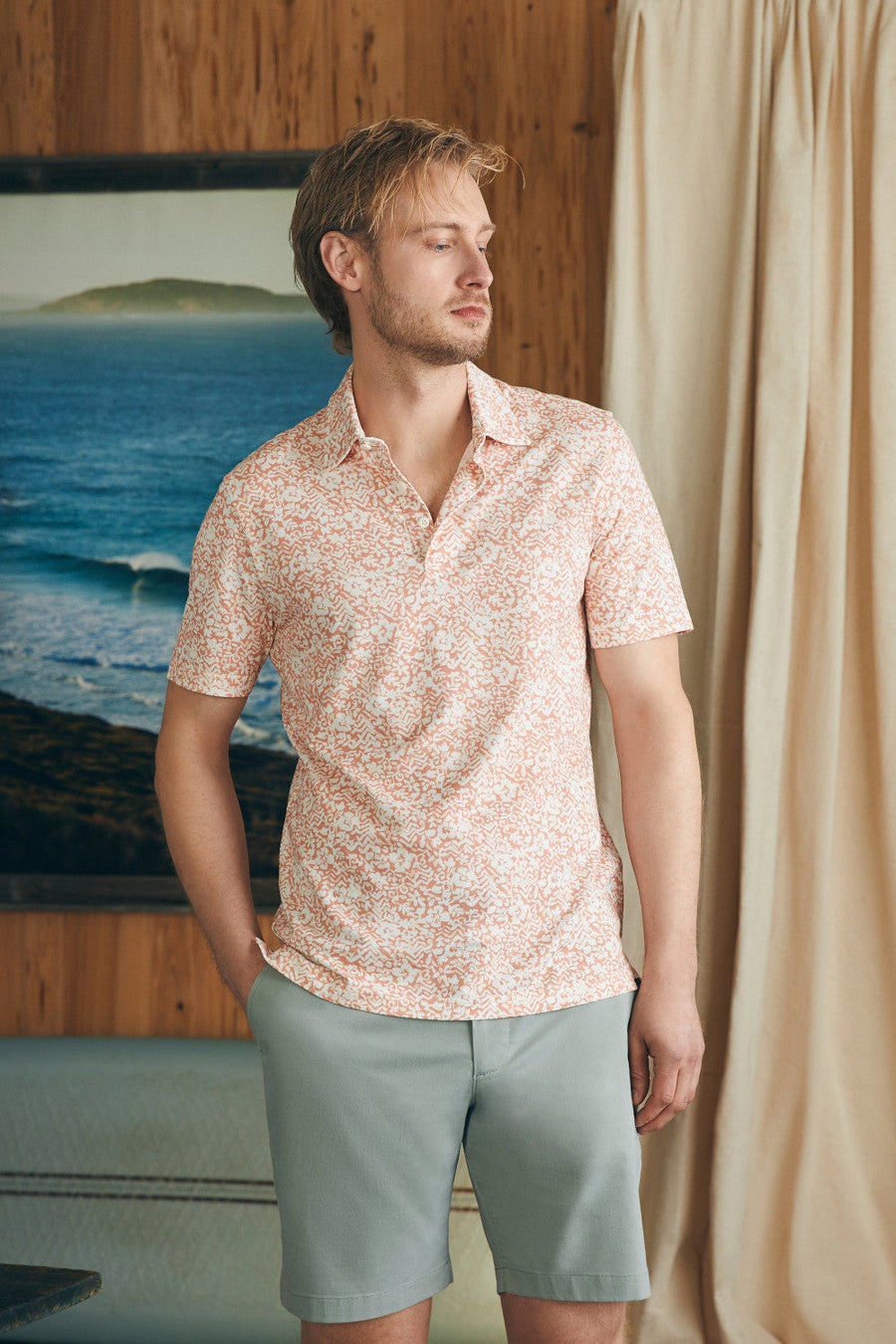 Faherty Movement Short-Sleeve Pique Polo Shirt in Hilo Rose Floral Print – side view