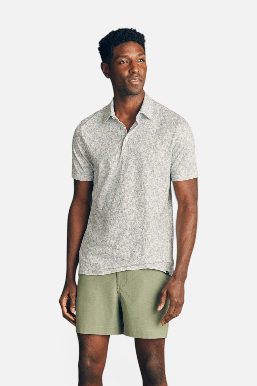 Faherty Movement Short-Sleeve Pique Polo Shirt in Sky Canopy Print – back view