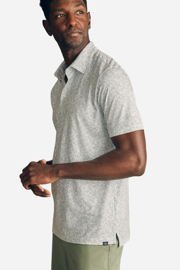Faherty Movement Short-Sleeve Pique Polo Shirt in Sky Canopy Print