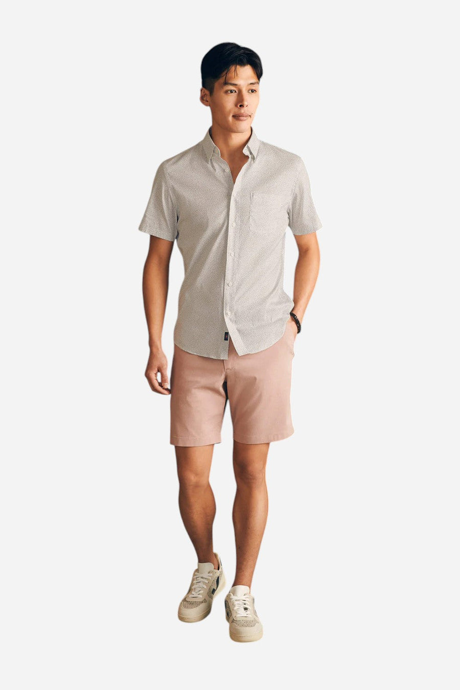 Faherty Movement Short-Sleeve Shirt in Ivory Cliff Floral – detail