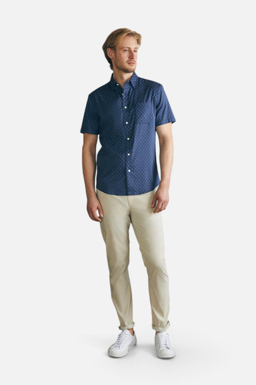 Faherty Movement Short-Sleeve Shirt in Navy Dusk Diamond Print – detail