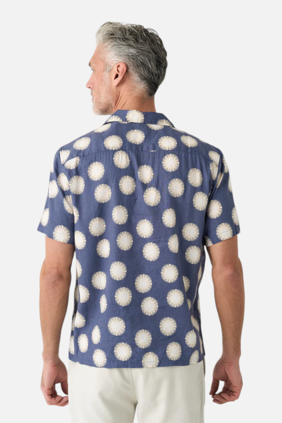 Faherty Short Sleeve Breeze Camp Shirt in Bright Night Fireworks – detail