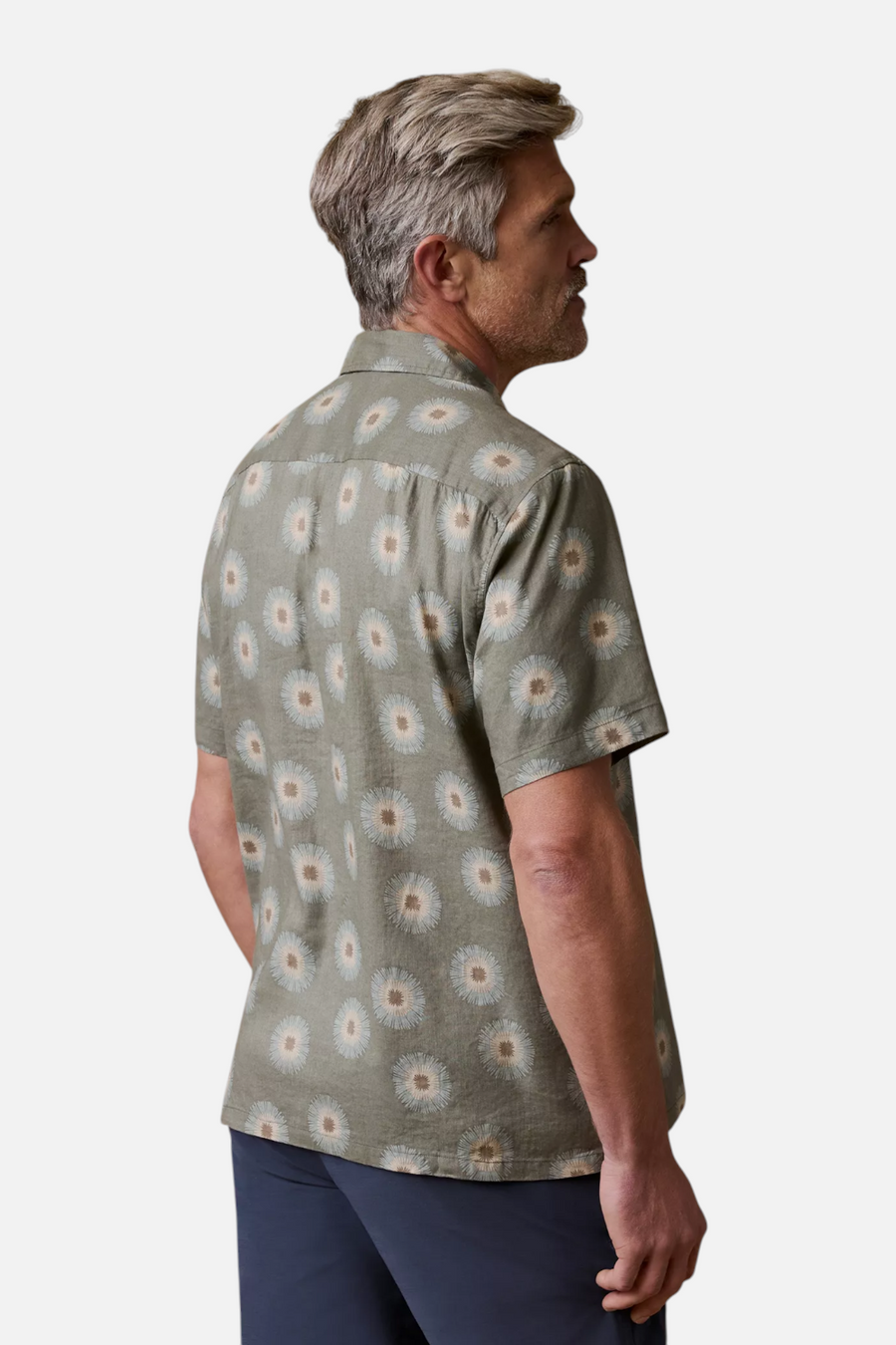 Faherty Short Sleeve Breeze Camp Shirt in Island Olive Firework – side view