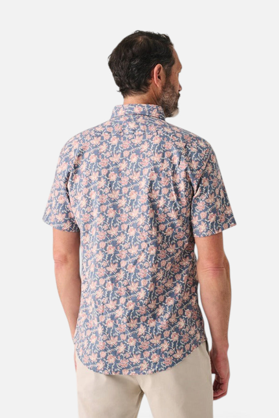 Faherty Short-Sleeve Breeze Shirt in Faded Floral Batik – detail