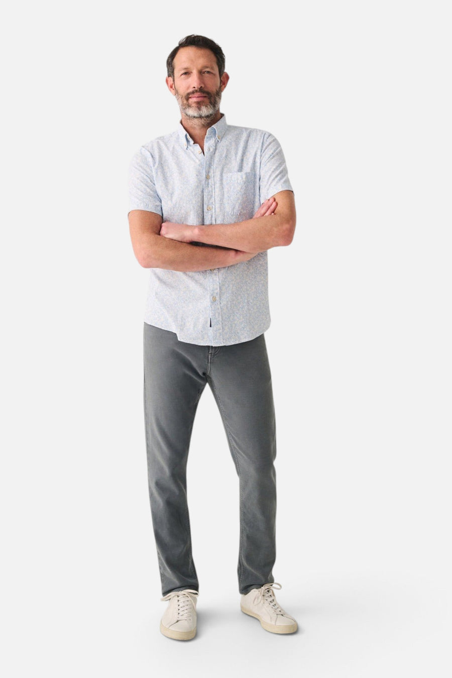Faherty Short-Sleeve Breeze Shirt in Sky Canopy Print – side view