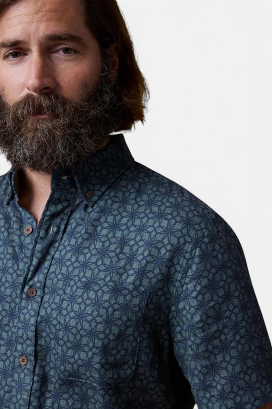 Faherty Short Sleeve Breeze Shirt Spruce Lotus Tile – detail