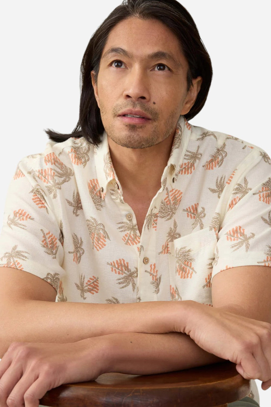Faherty Short-Sleeve Breeze Shirt in Sunlit Palm & Waves – detail