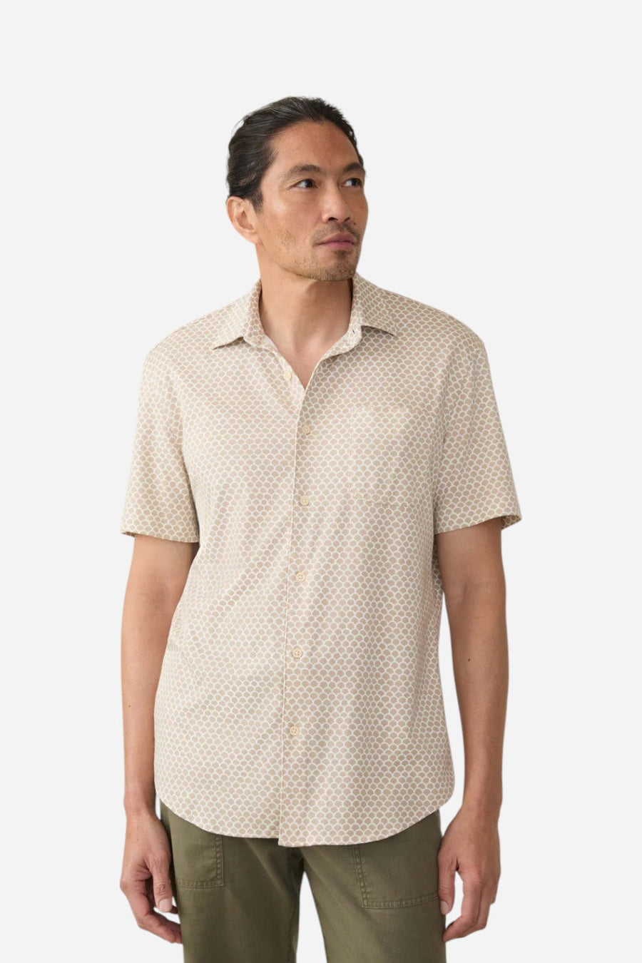 Faherty Short-Sleeve Hermosa Shirt in Island Sand Fishscale – front view
