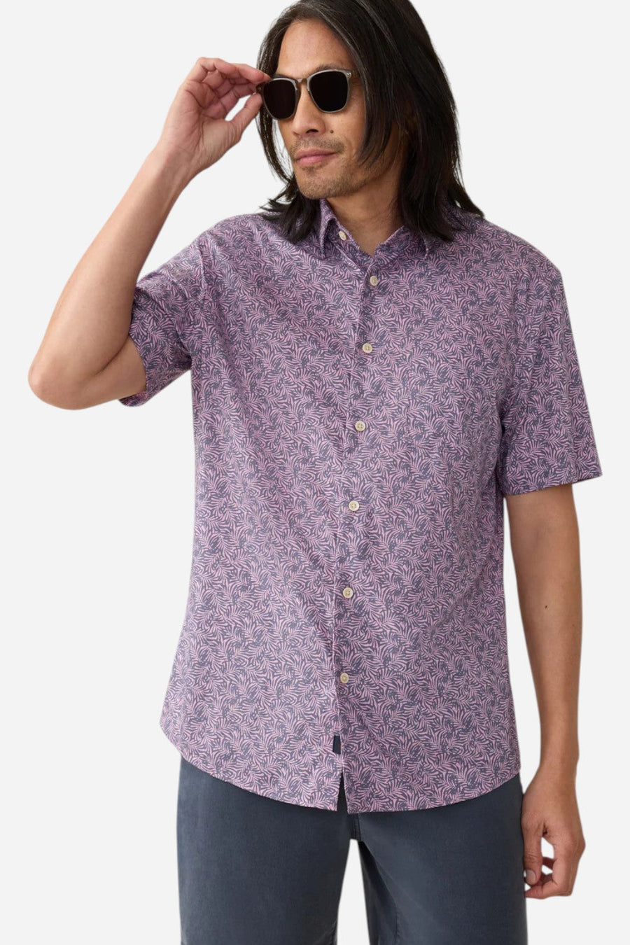 Faherty Short-Sleeve Movement™ Monterey Shirt in Lavender Sky Canopy – detail