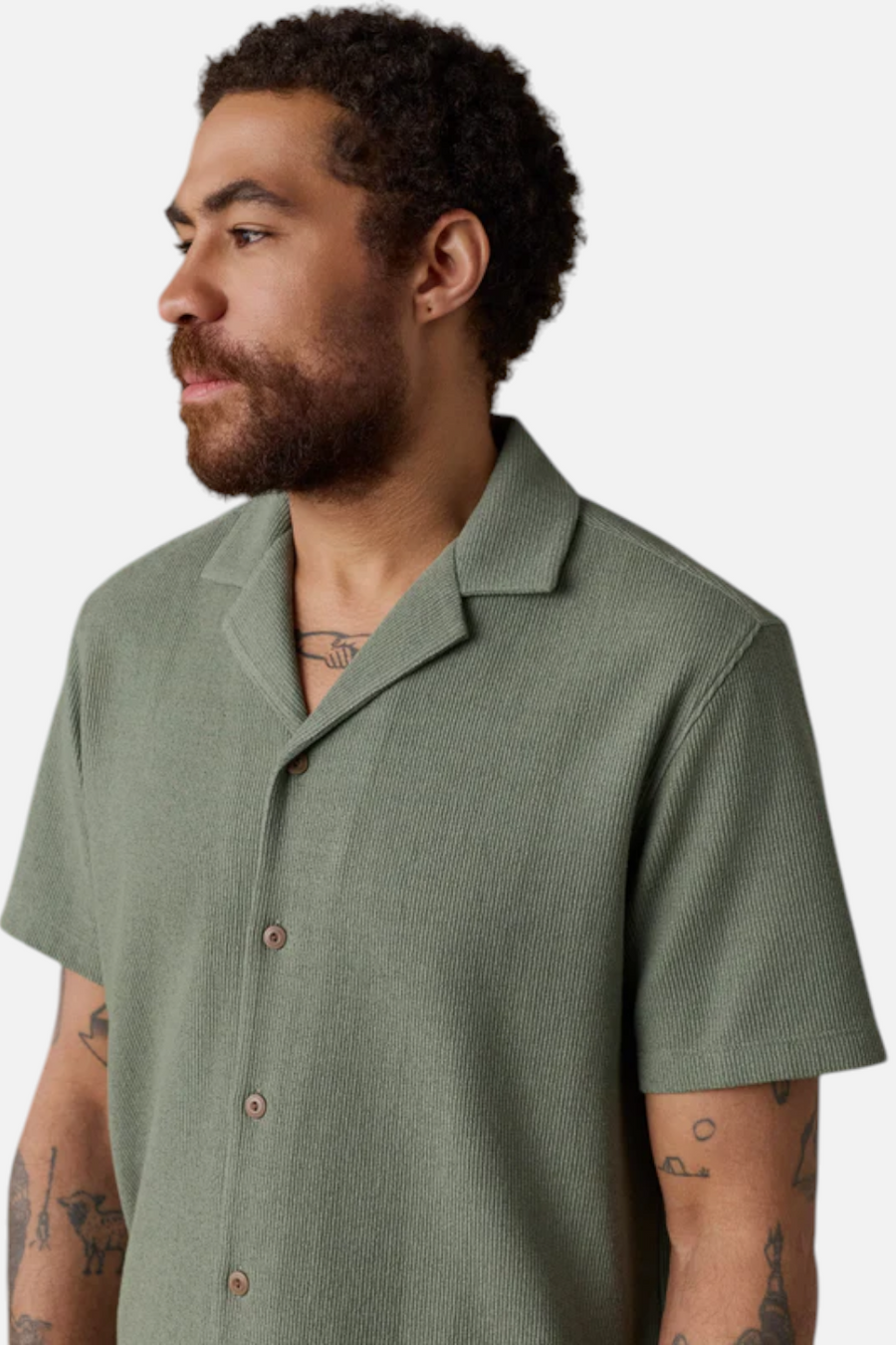 Faherty Short Sleeve Oasis Camp Shirt in Faded Spruce – back view