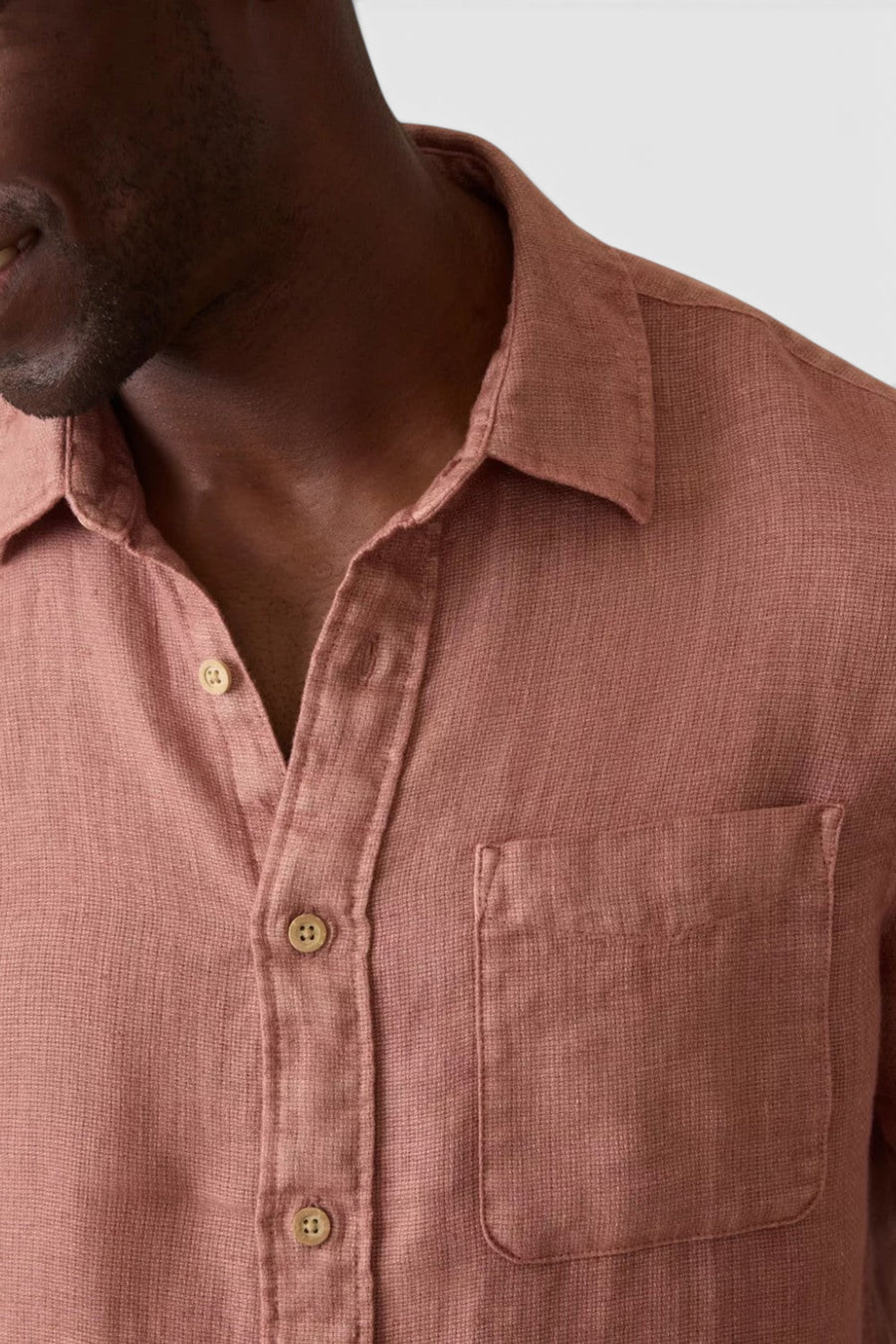Faherty Short-Sleeve Palma Linen Shirt in Cedar Rose – detail
