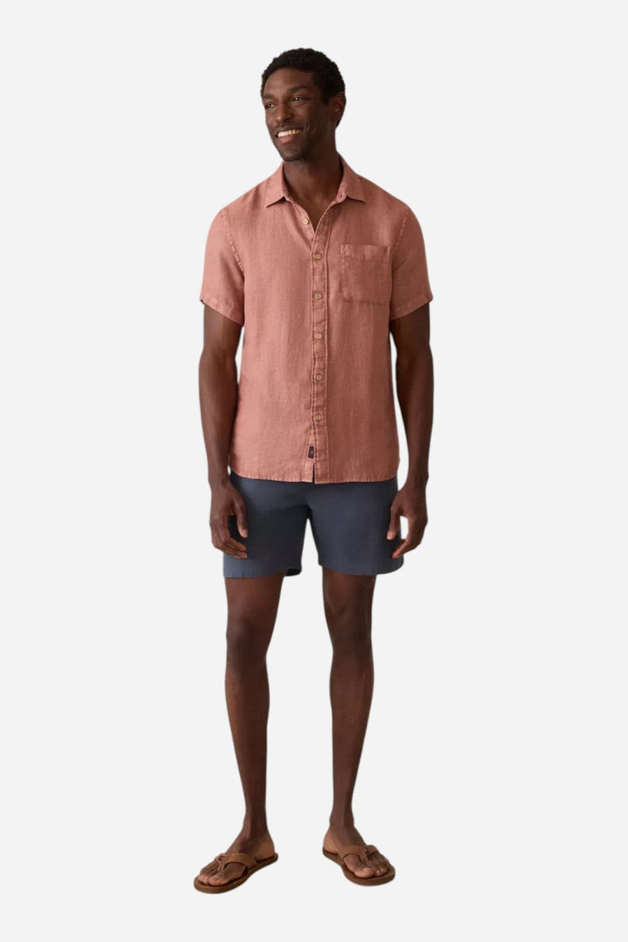 Faherty Short-Sleeve Palma Linen Shirt in Cedar Rose – on model