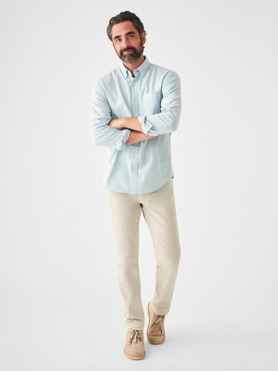 Faherty Stretch Oxford Shirt 2.0 in Seaside – side view