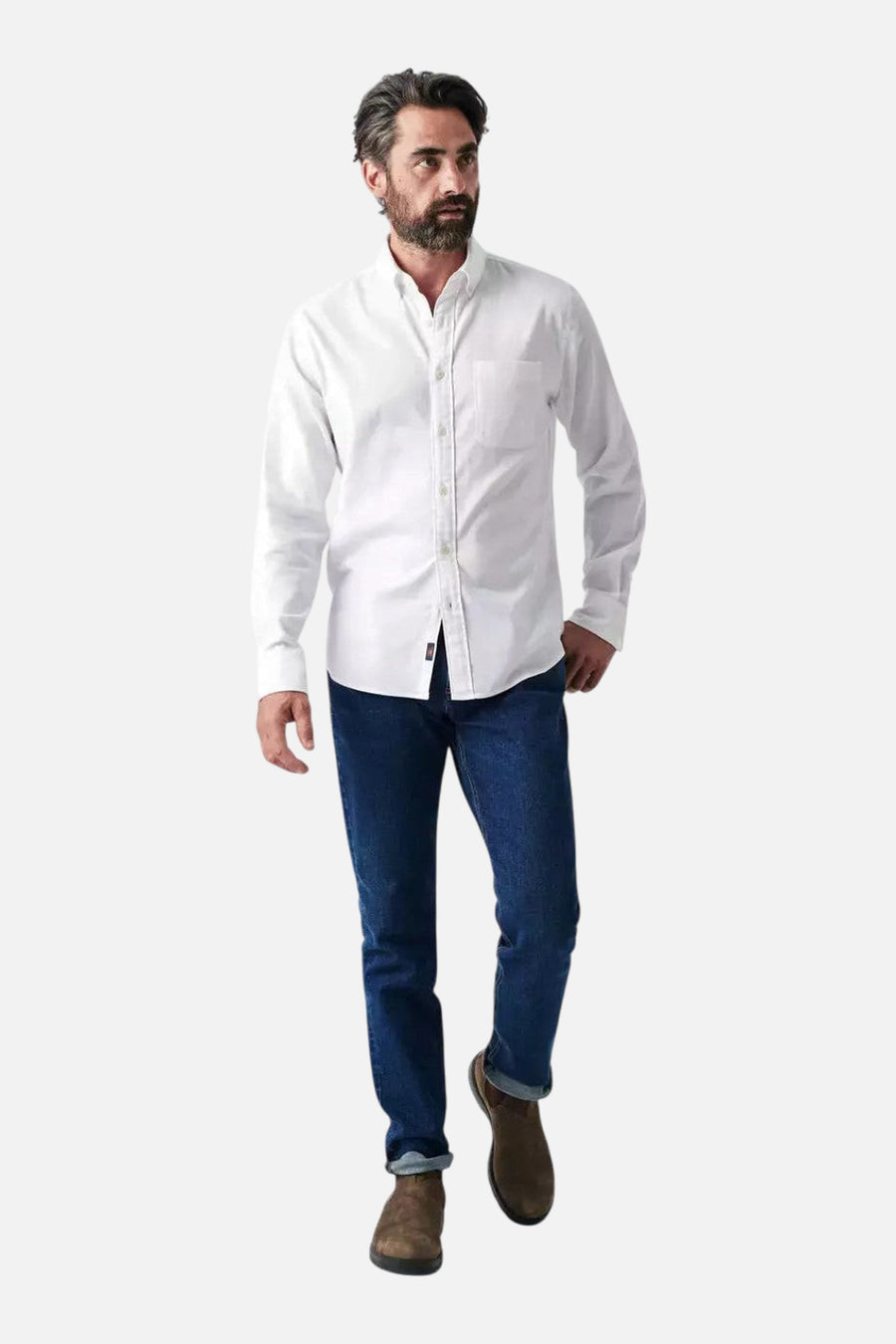Faherty Stretch Oxford Shirt 2.0 in White – on model