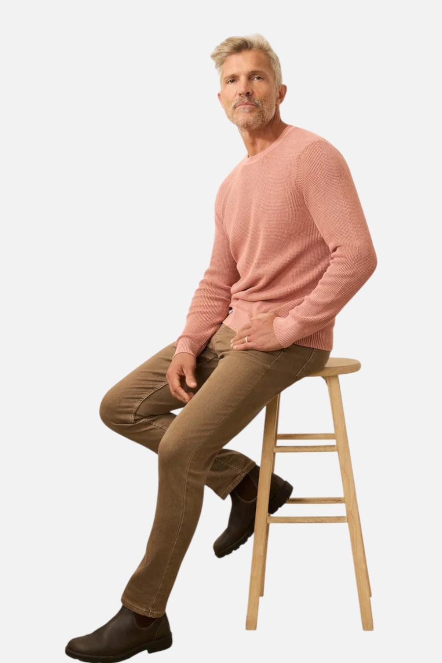 Faherty Sunwashed Crewneck Sweater in Dusty Sienna – on model