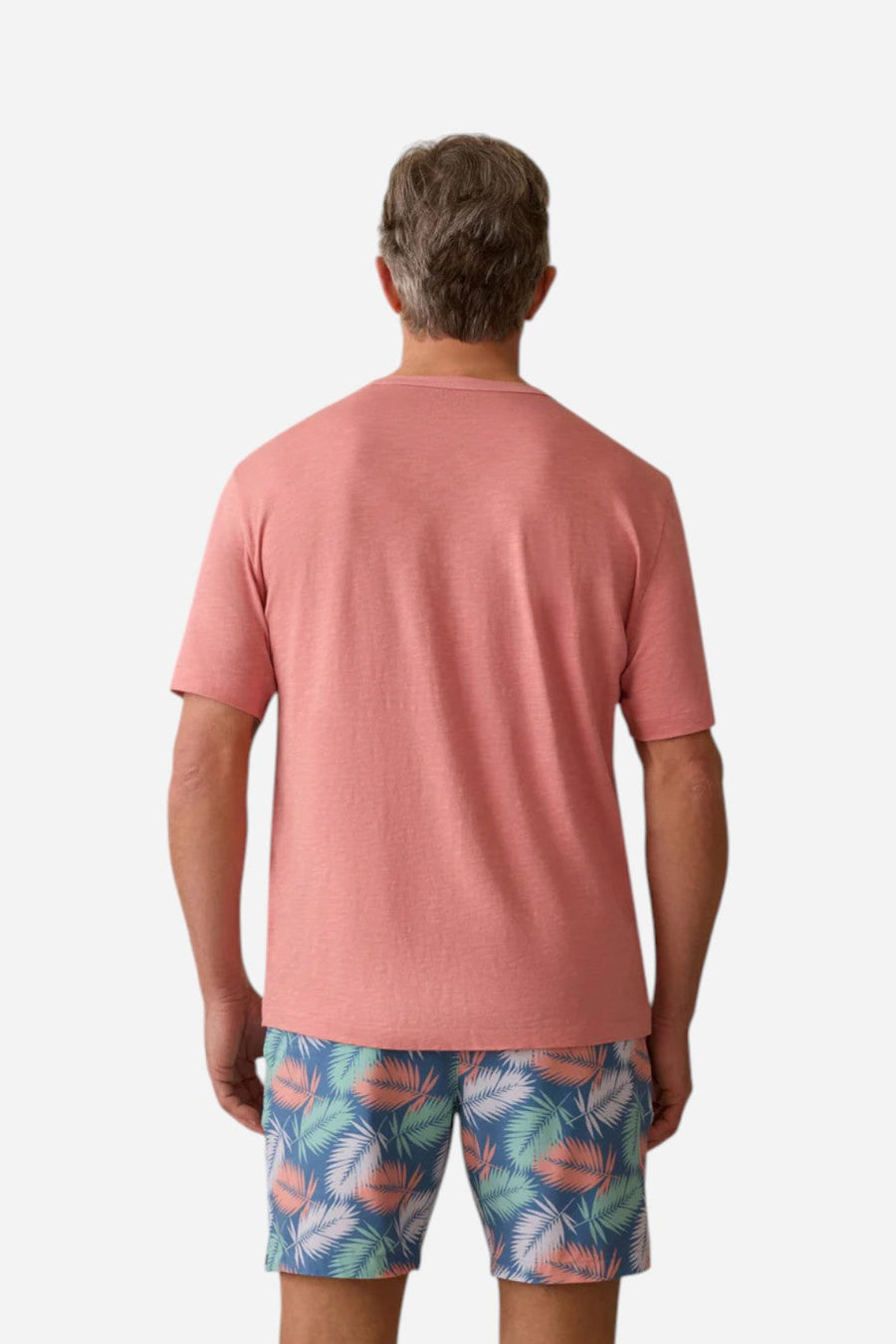 Faherty Sunwashed Pocket Tee in Faded Flag – detail