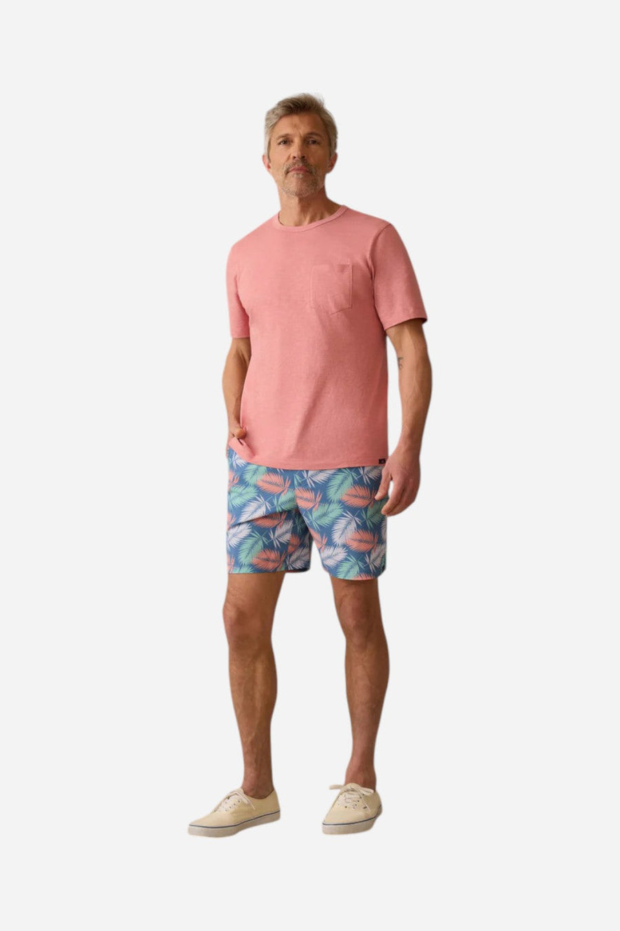 Faherty Sunwashed Pocket Tee in Faded Flag – side view