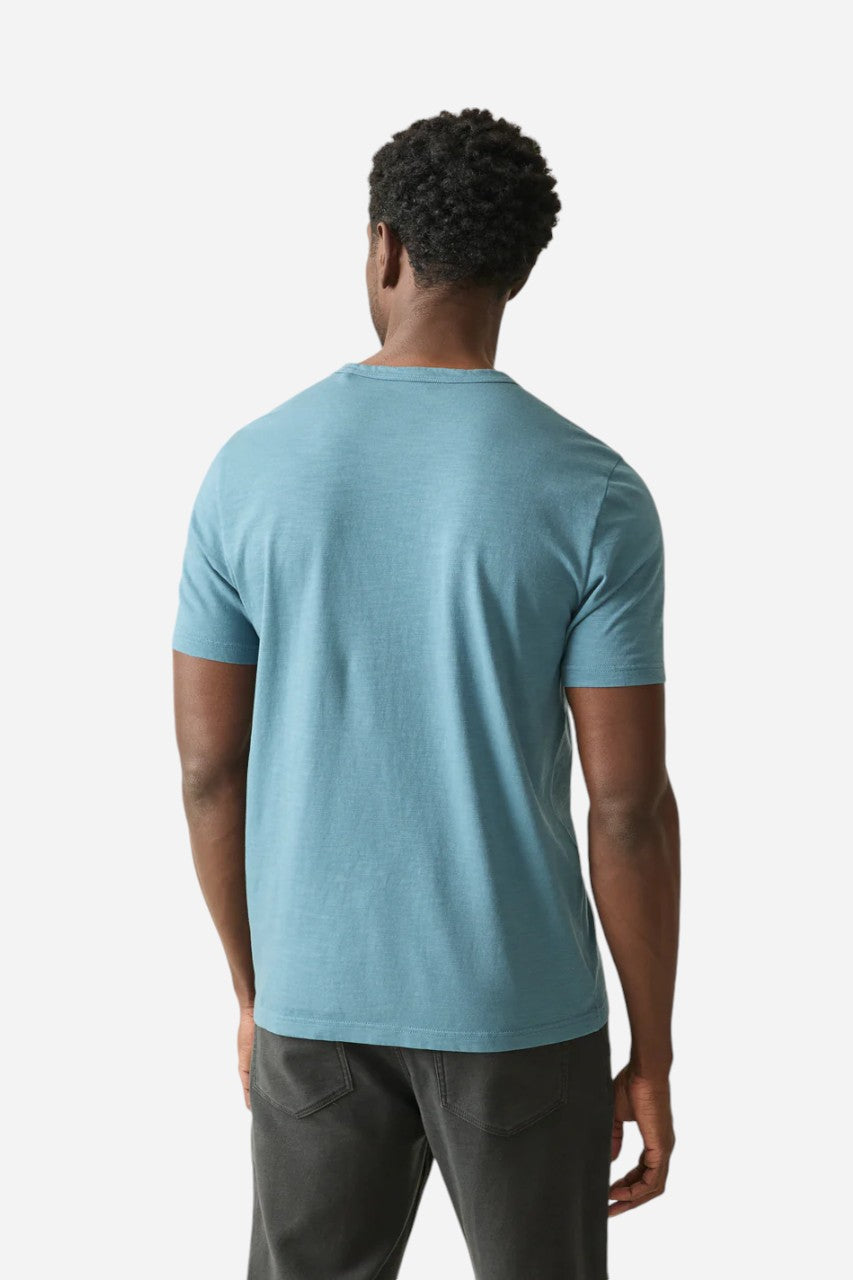 Faherty Sunwashed Pocket Tee in Teal Harbor – side view