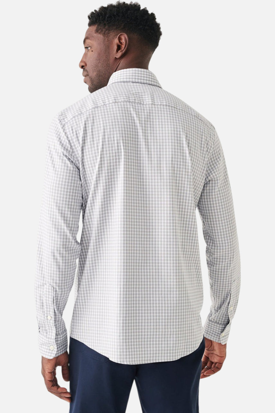 Faherty The Movement Shirt in Grey Sky Gingham – back view
