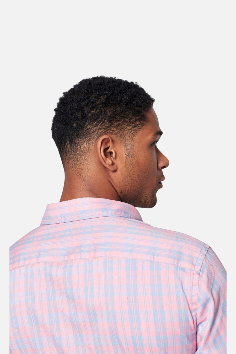 Faherty The Movement Shirt in Summer Rose Plaid – detail