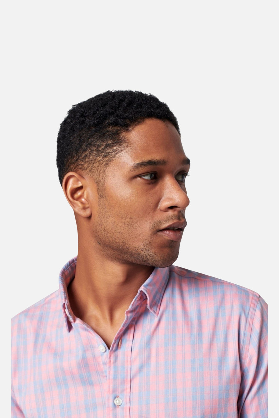 Faherty The Movement Shirt in Summer Rose Plaid – on model
