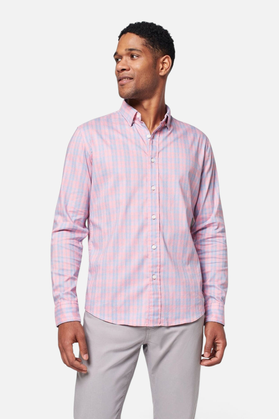 Faherty The Movement Shirt in Summer Rose Plaid – on model