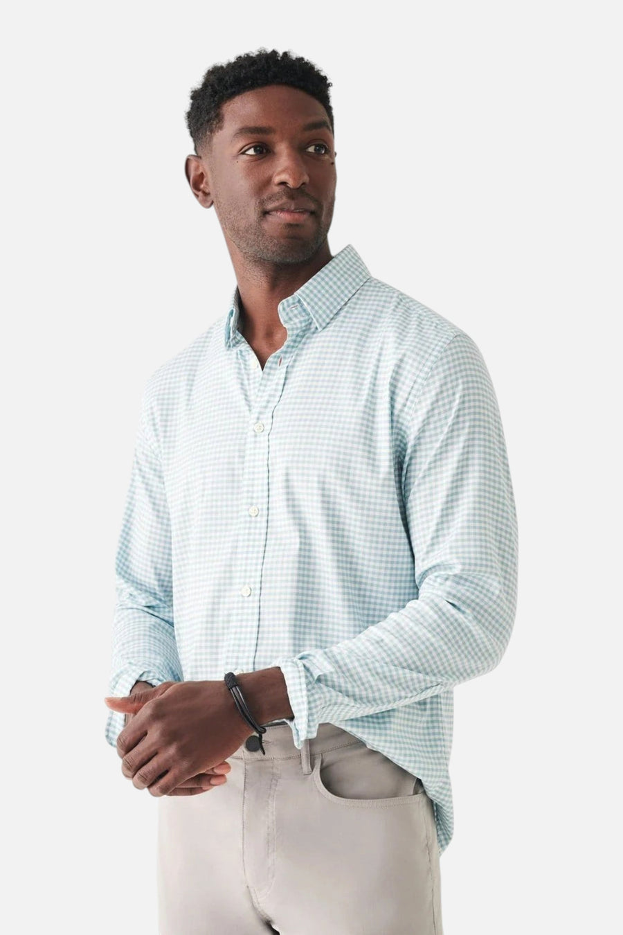 Faherty The Movement Shirt in Teal Gingham – on model