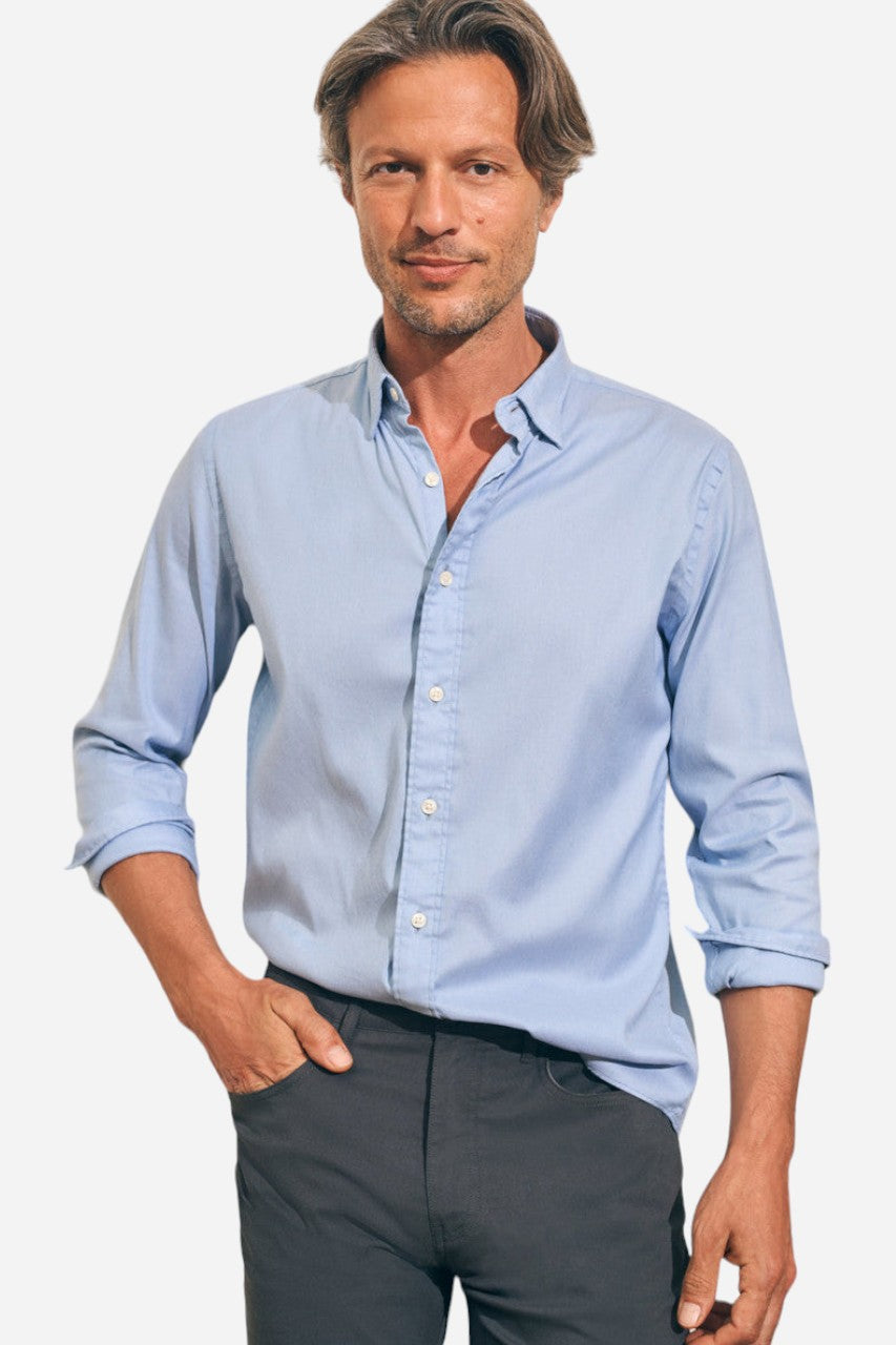 Faherty The Movement Sport Shirt in Atlantic Sky – front view