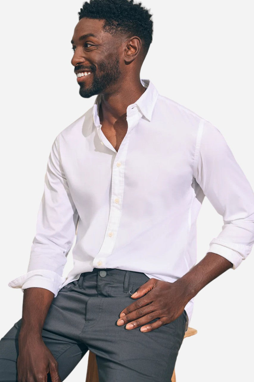 Faherty The Movement Sport Shirt in Cloud White – detail
