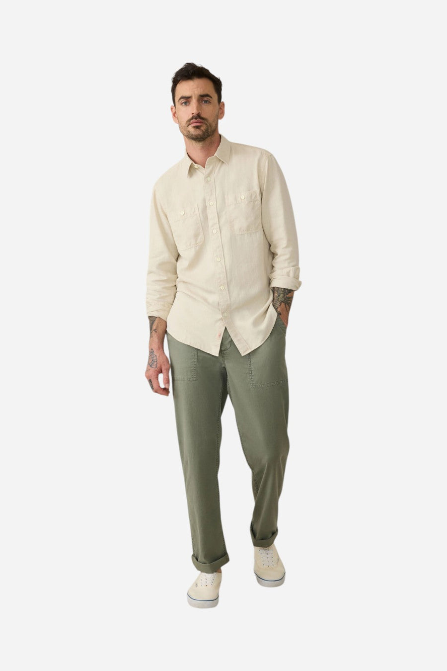 Faherty Tried & True Chambray Workshirt in Coastal Cream – detail